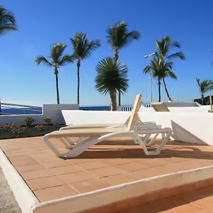 bungalows-villas-blancas.in-canary-islands.com/